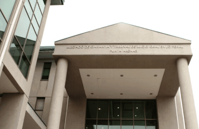 PTA. ARENAS: Envían a prisión a detenido por manejar en estado de ebriedad: mantenía tres veces la cantidad de alcohol que configura el delito