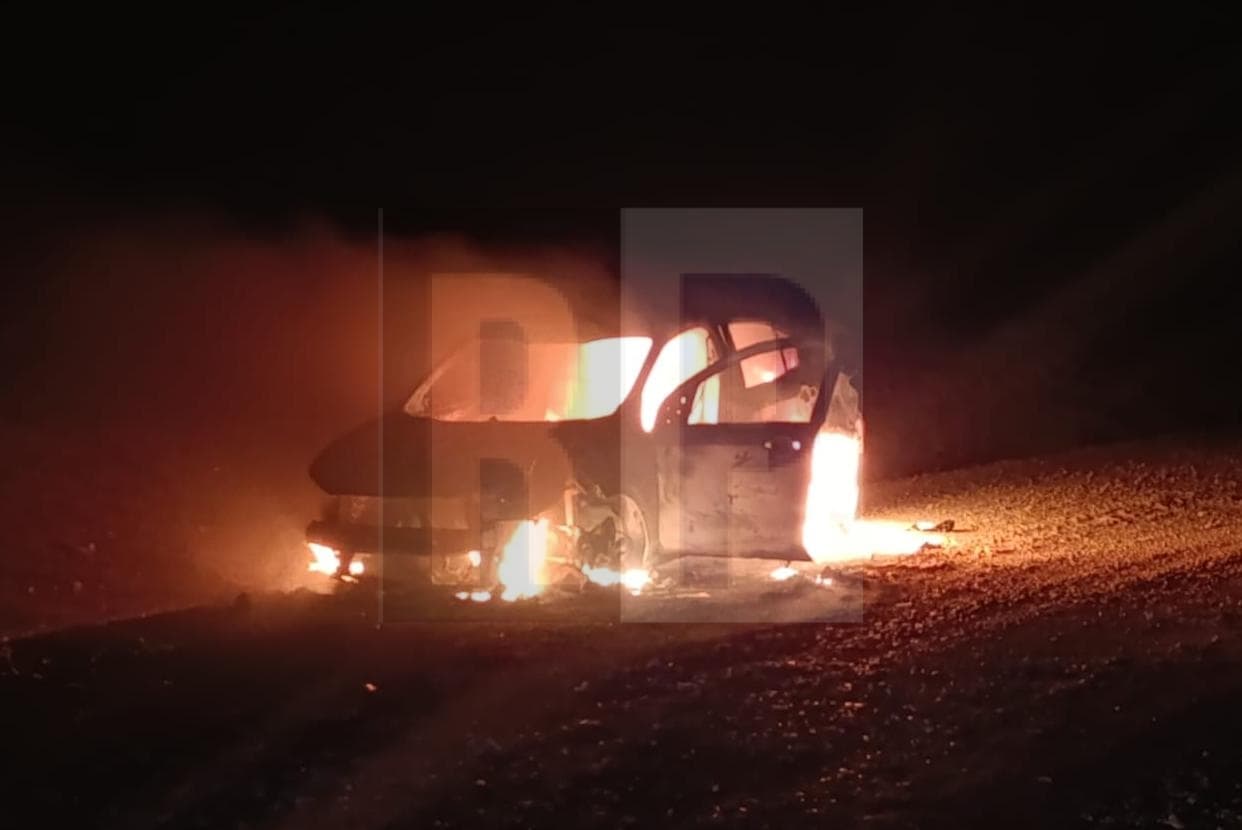 Se le prendió fuego el auto en la ruta a José Menéndez y sufrió quemaduras