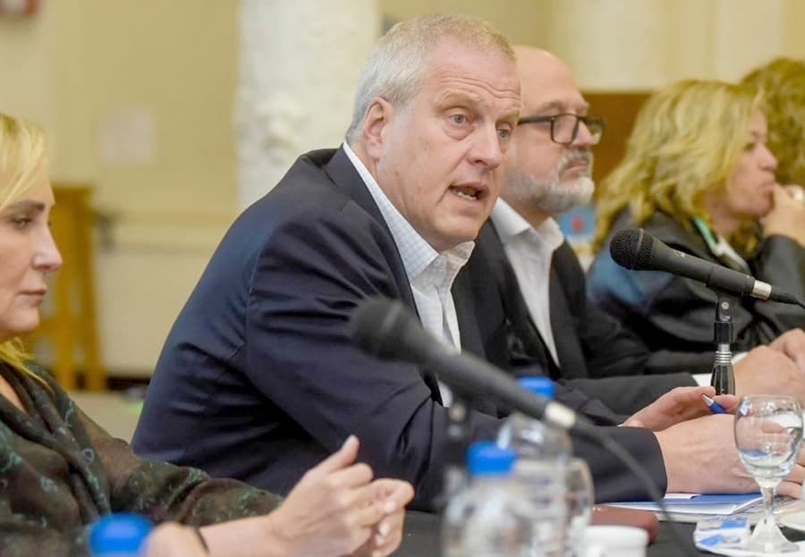 Títulos Digitales para las escuelas secundarias de todo el país