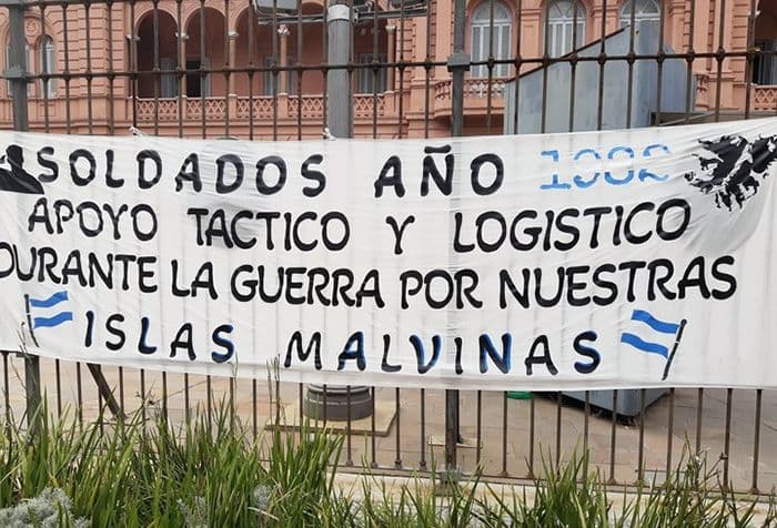 Soldados reclaman ser incluidos en el padrón de excombatientes