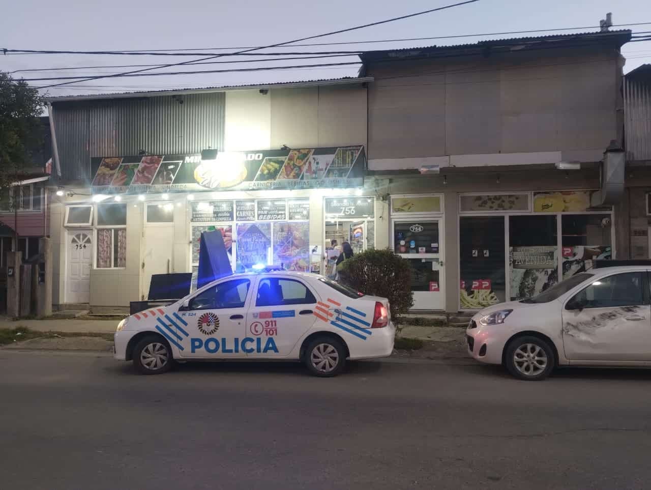 Ladronas intentaron robar una mochila a una mujer