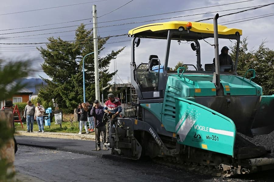 Vuoto recorrió las obras que comprenden la segunda etapa del plan de pavimentación