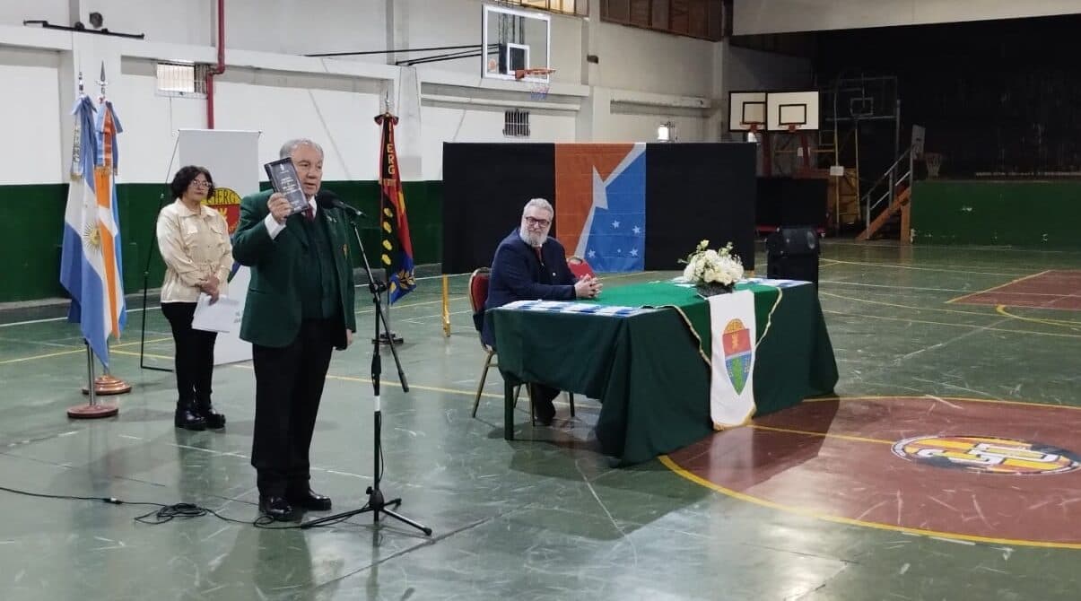 Estudiantes del CIERG juraron lealtad a la Constitución Provincial