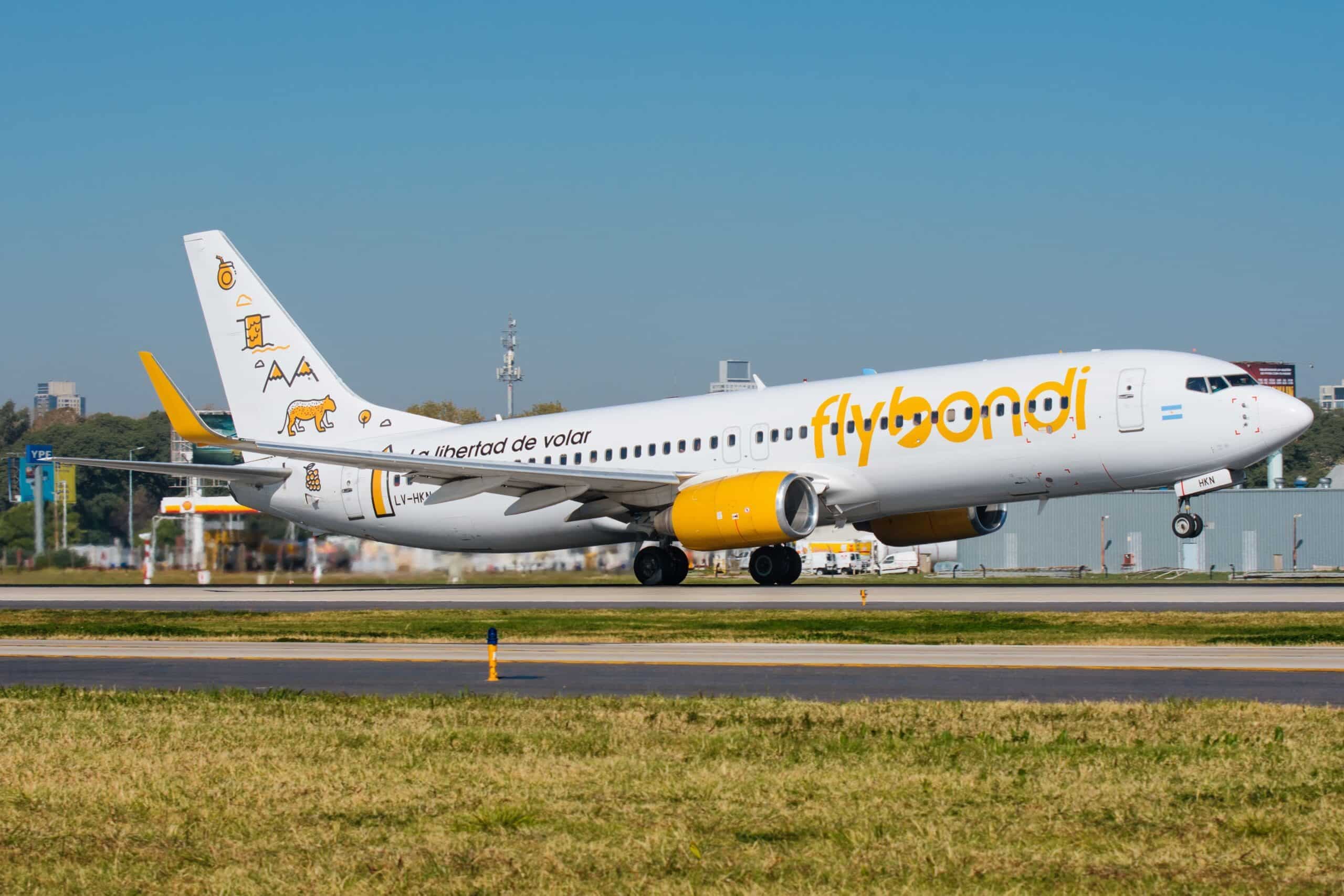 Flybondi lanza tarifas especiales para volar por Argentina desde $19.999