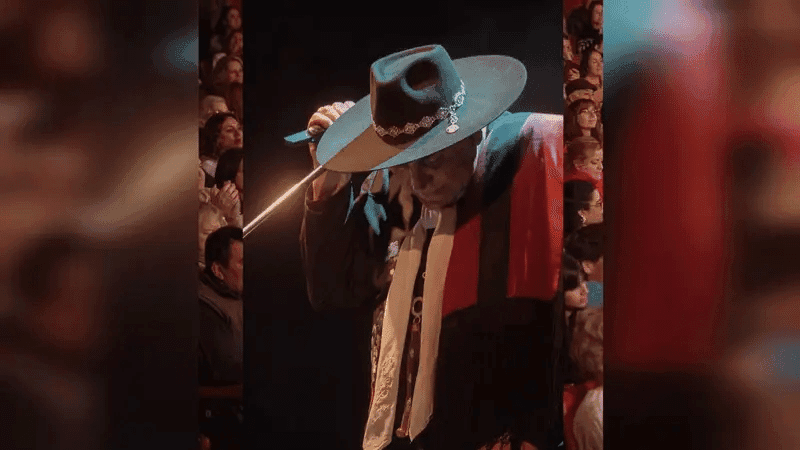 Al borde de las lágrimas, el Chaqueño Palavecino movilizó al folklore: «Me regaló una noche inolvidable»