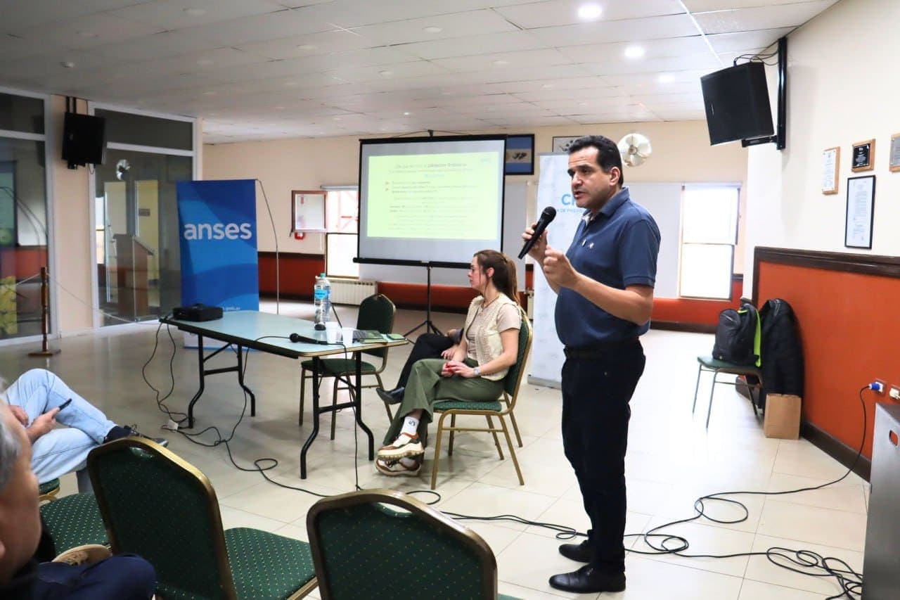 Trabajadores fueron asesorados sobre trámites jubilatorios