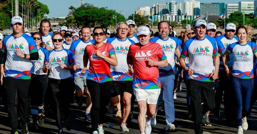 Lula convocó a defender la educación como base de la soberanía del país