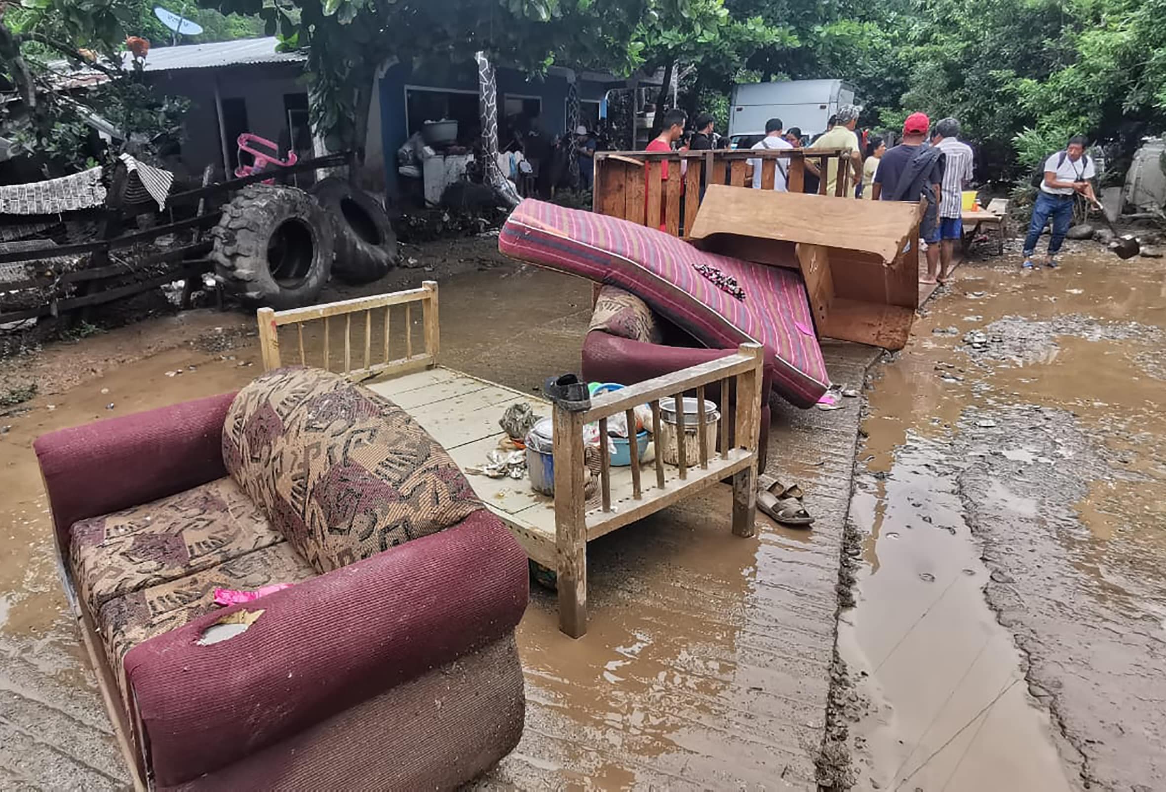Aumenta a 47 el número de fallecidos en México tras las intensas lluvias