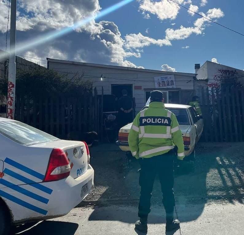 Allanamiento con resultado positivo: localizaron varios elementos robados