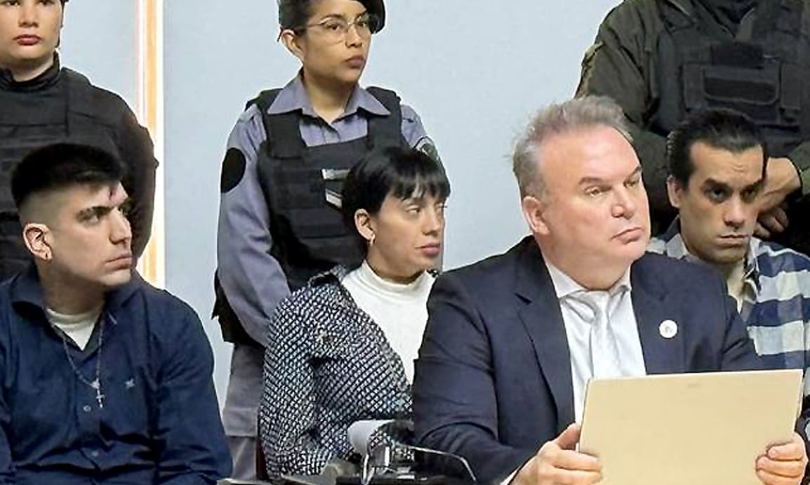 Ushuaia: condenan a tres personas por el incendio de una camioneta con bombas molotov