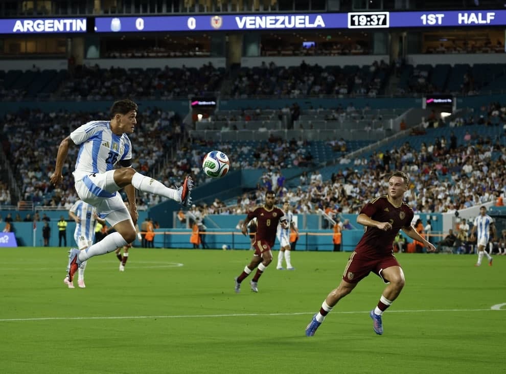 La Selección argentina se impuso 1-0 ante Venezuela