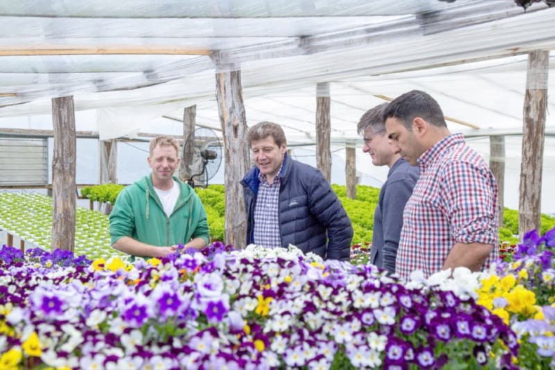 Melella visitó Verdenova Patagonia y aseguró que son “un ejemplo de ingenio y trabajo”