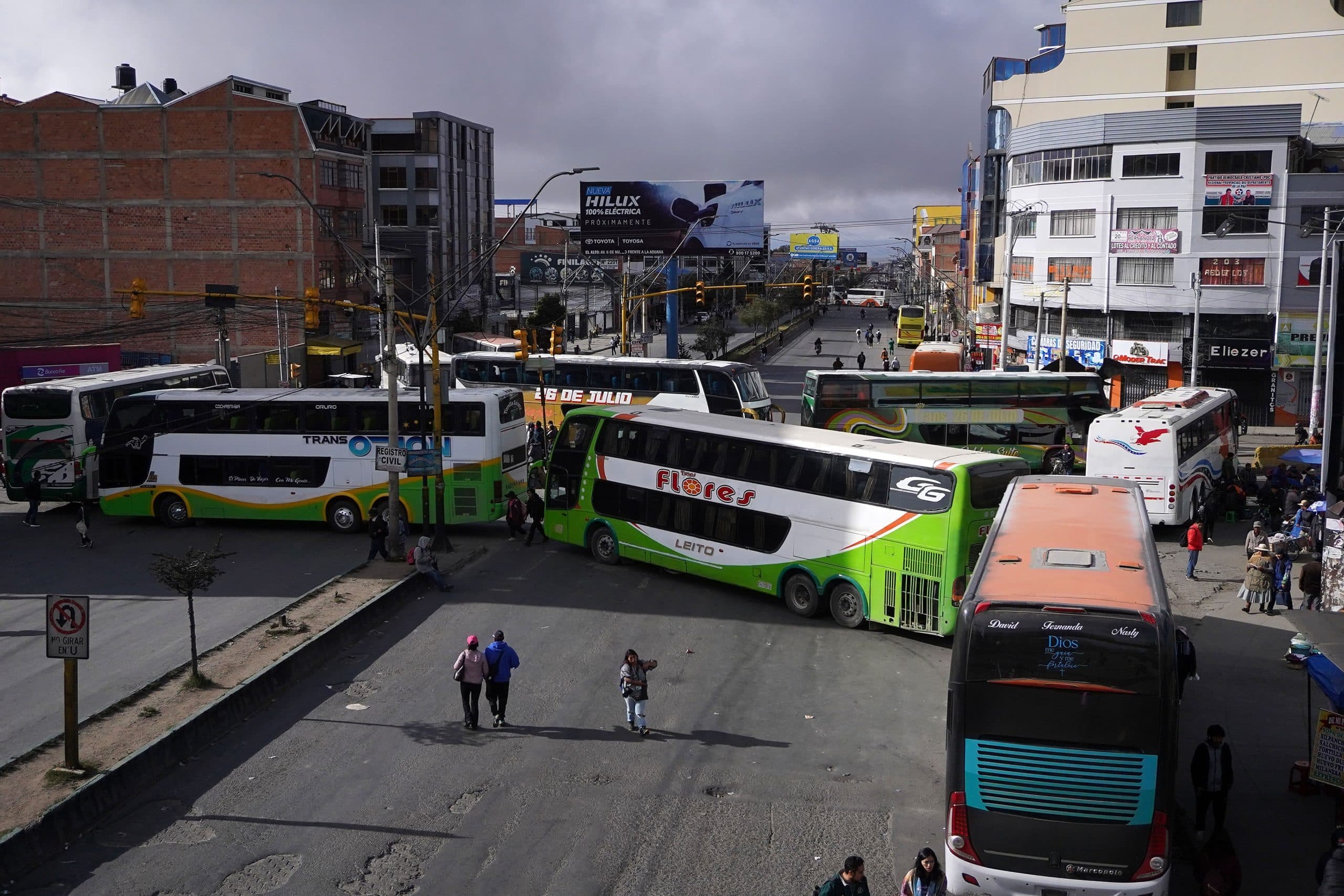 Bolivia vuelve al régimen de precios variables de combustibles, tras 28 años de congelamiento