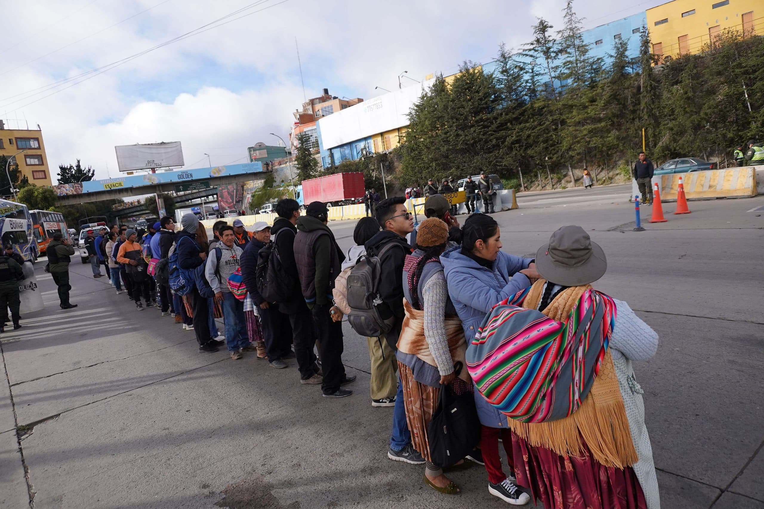 Gobierno boliviano minimiza protestas y ratifica fin del subsidio a los combustibles