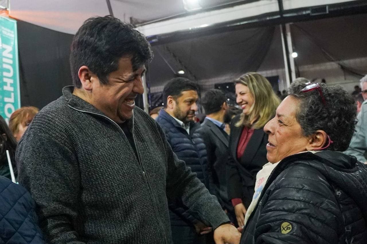 Daniel Harrington saludó a la comunidad tolhuinense en estas fiestas