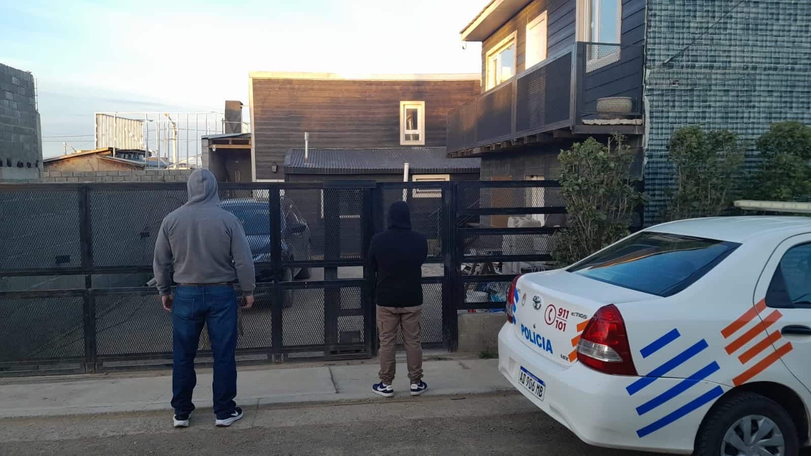 Allanamientos en la Margen Sur: recuperan herramientas robadas de una obra en construcción