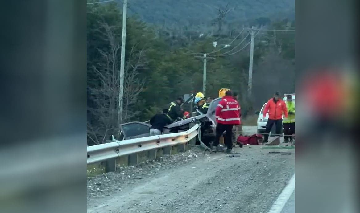 Violento choque contra un guardarraíl en la Ruta 3: el conductor sufrió graves lesiones