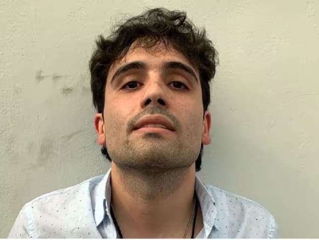 Hijo de “El Chapo” se declara culpable en caso de narcotráfico en EE.UU. tras acuerdo con fiscales