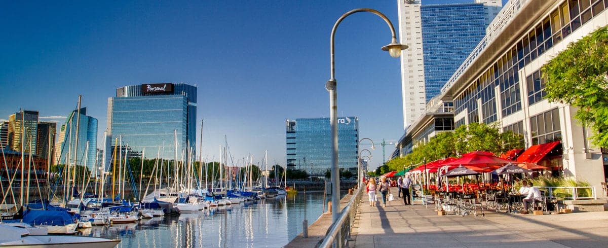 Buenos Aires exime de tasas de inmuebles a hoteles y bares en 2026