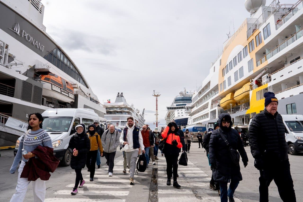 El puerto de Ushuaia vive tres días de intensa actividad