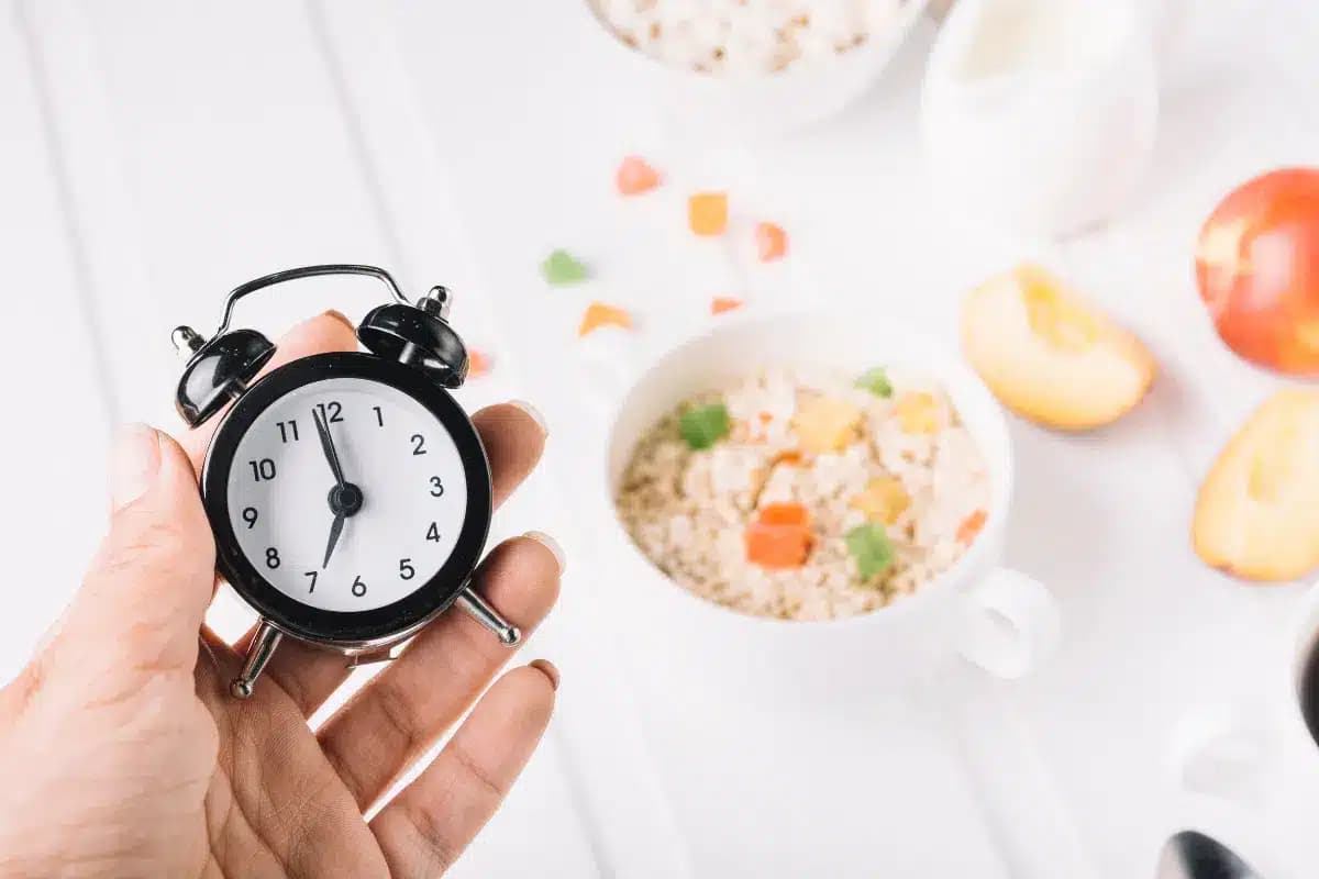 Ayuno intermitente y dietas de moda: qué sabe la ciencia