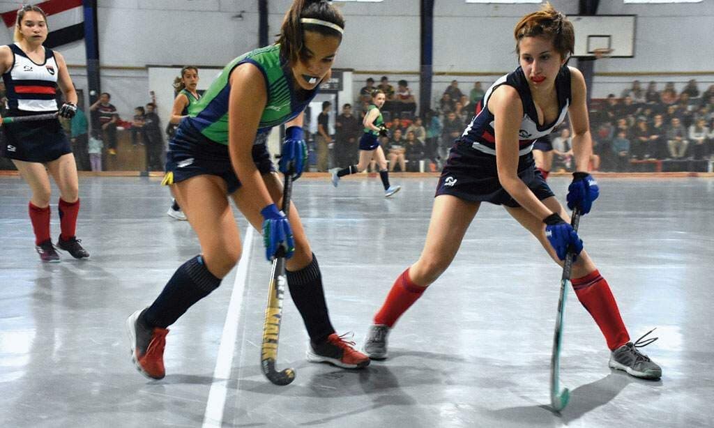 Torneo de hockey solidario en Tolhuin