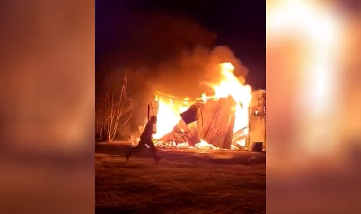 Tolhuin: un incendio consumió una vivienda en el sector La Rinconada