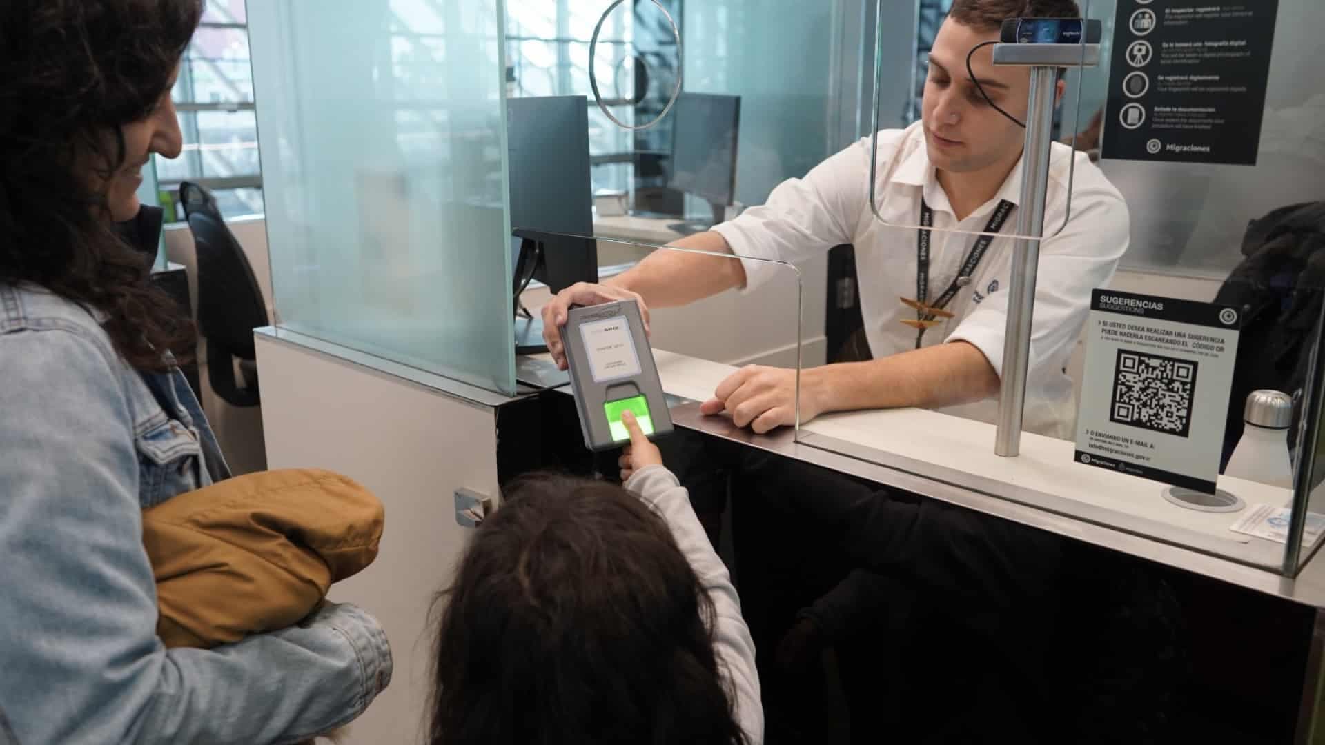 Conocé los requisitos para viajar al exterior con menores de edad