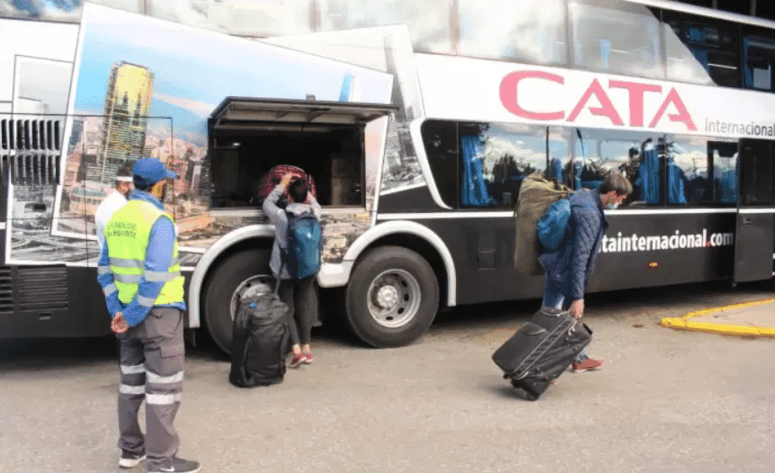 Continúa la desregulación en micros de larga distancia