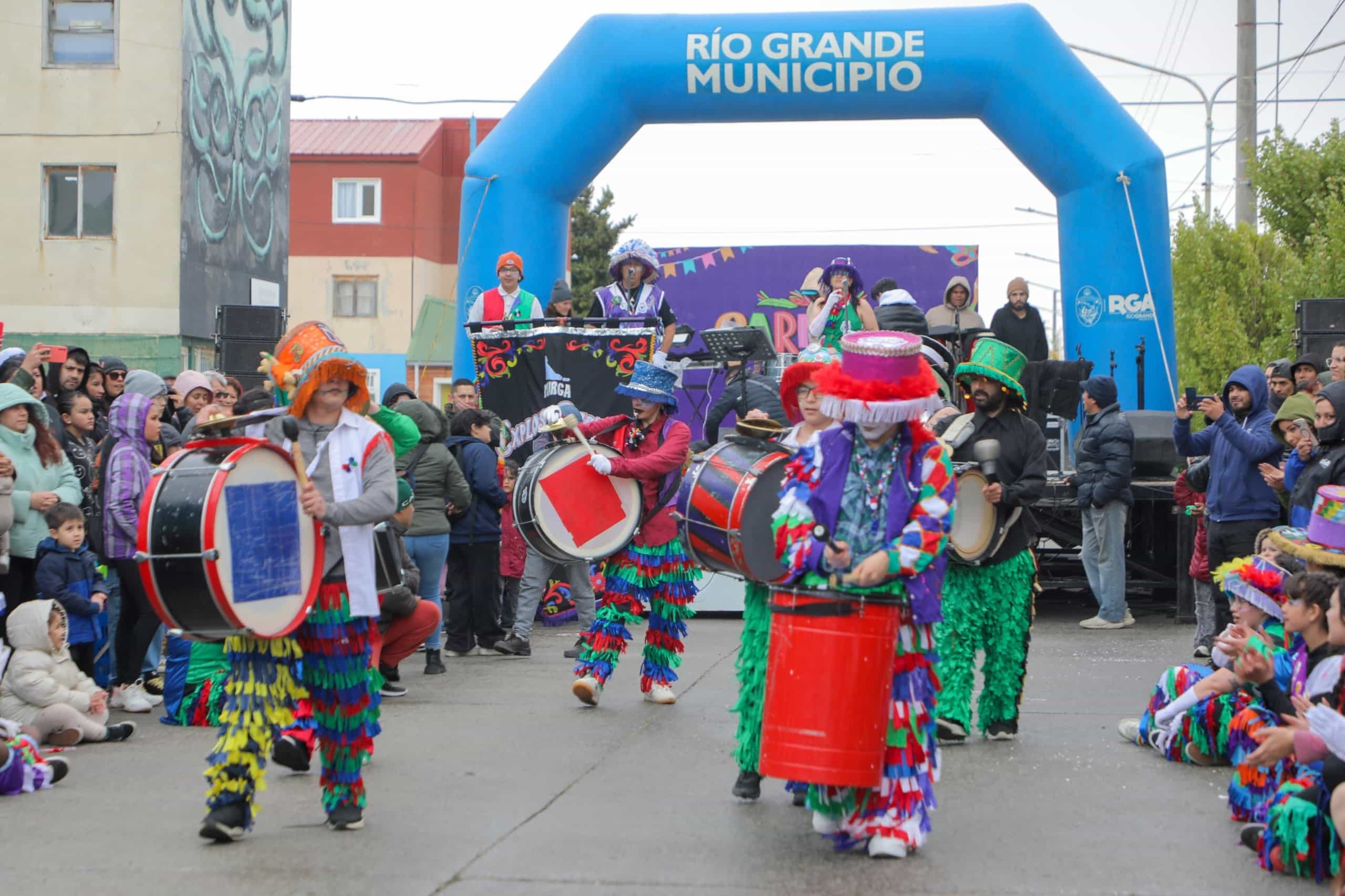 El Municipio invita a ser parte del Carnaval en la Av. Perito Moreno