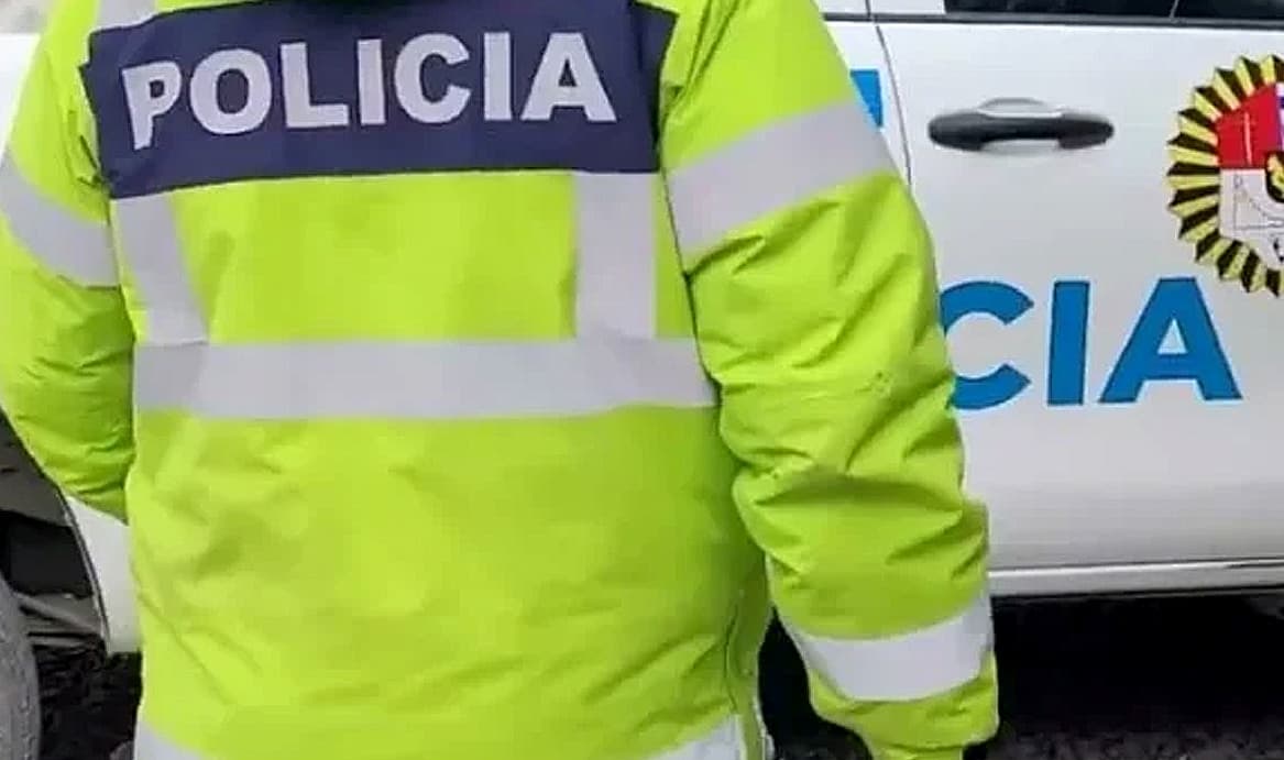 Aprehenden a un hombre por agredir a un policía tras una discusión de pareja