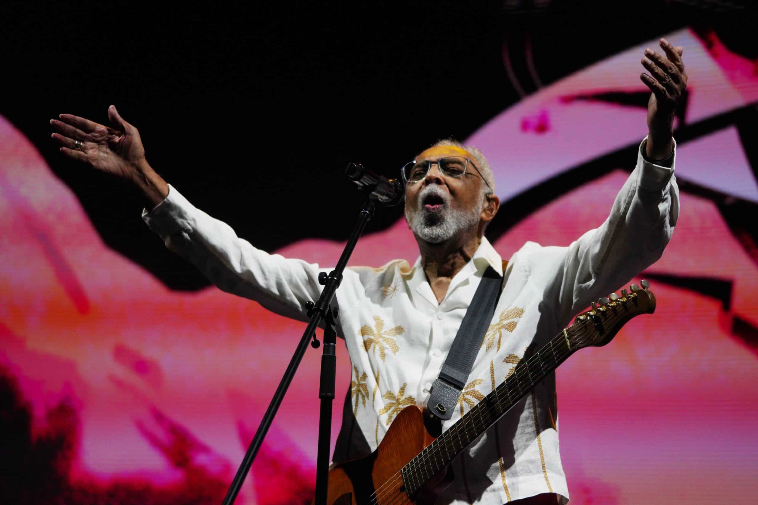 Gilberto Gil desató su “Tempo Rei” en Buenos Aires con una gira de despedida cargada emoción