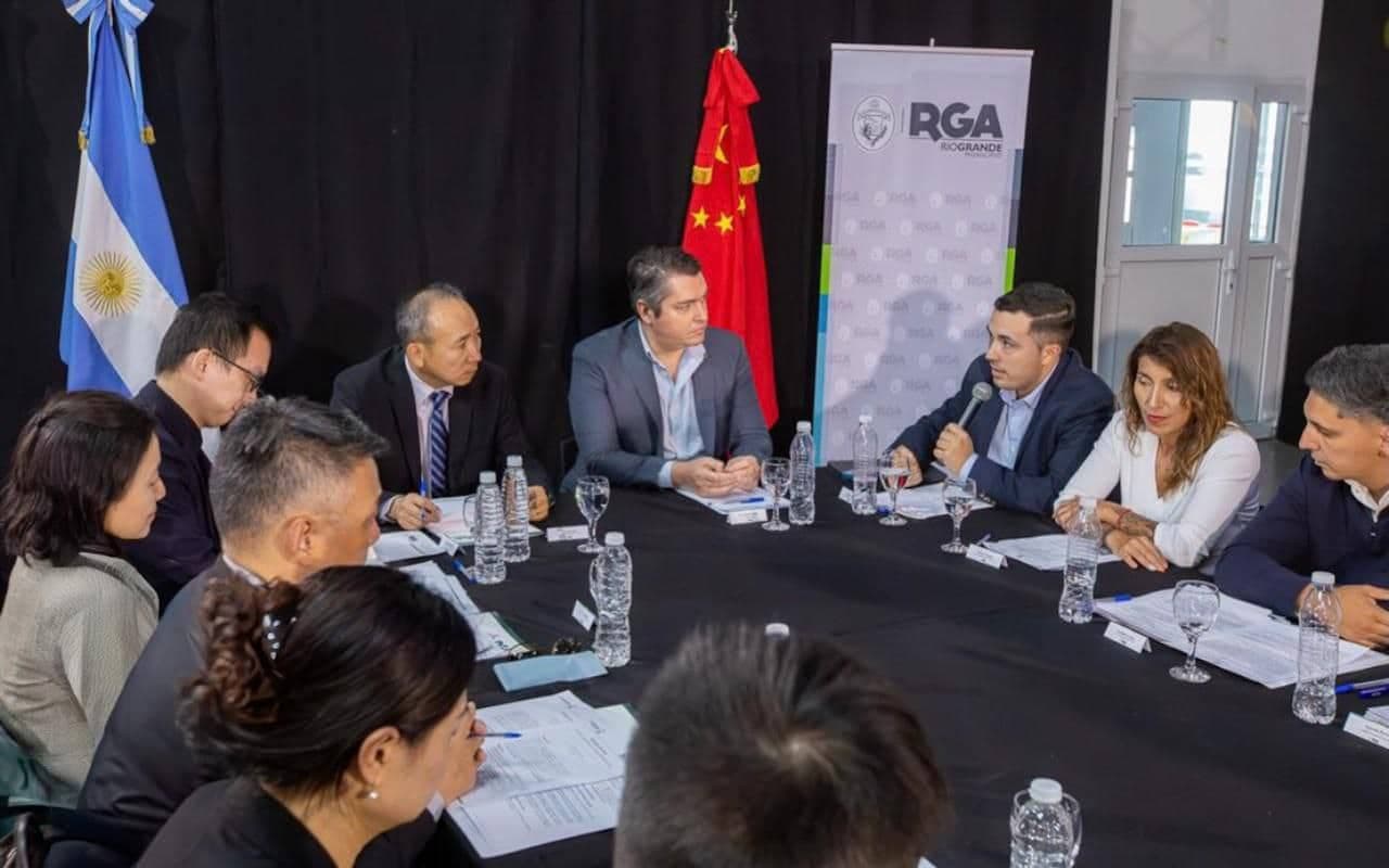 El Municipio expuso su política de innovación y modernización ante la delegación china