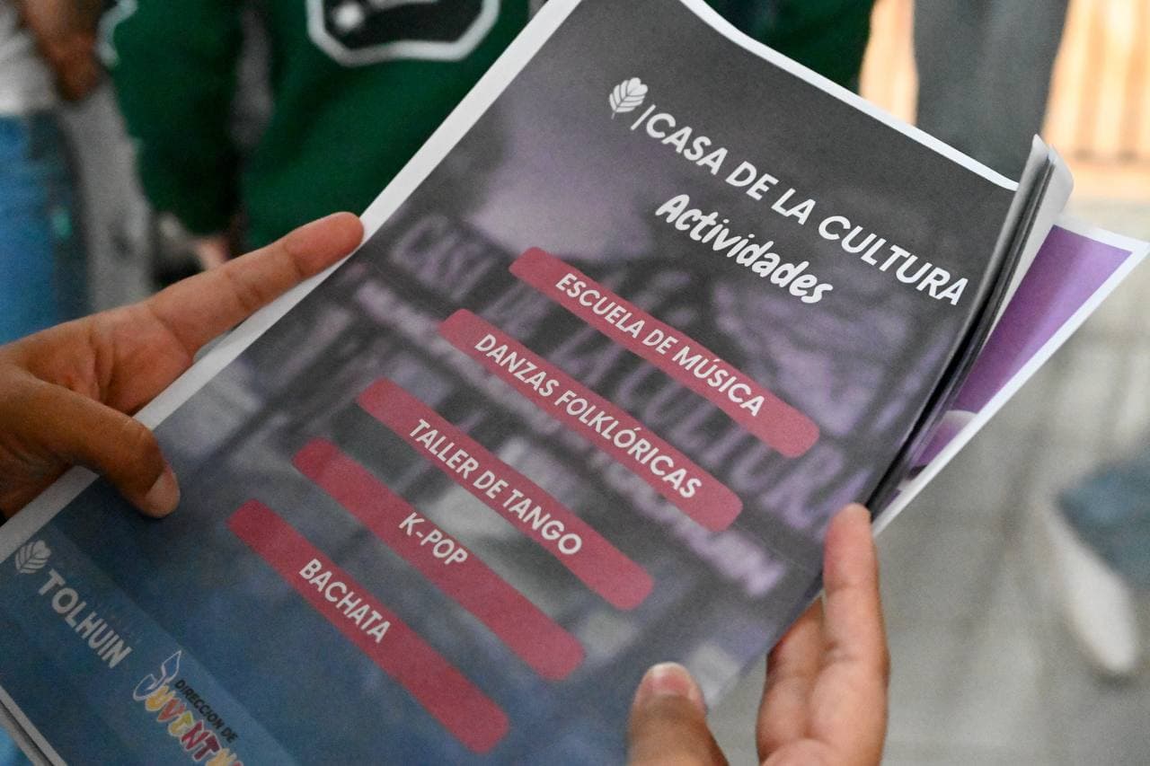 Cultura presentó su oferta de talleres a estudiantes de Tolhuin