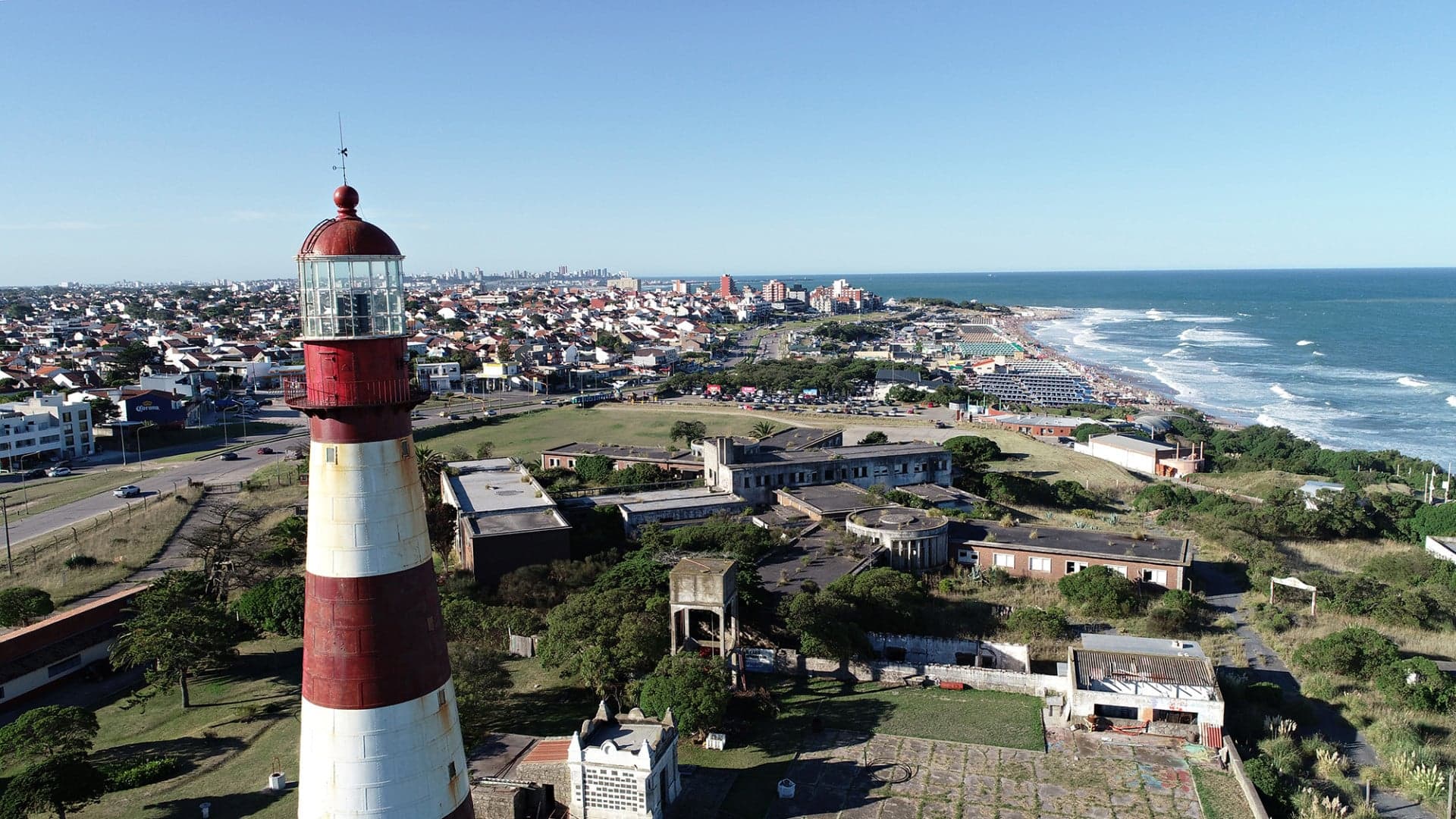 Fin de semana largo: ante niveles bajos de reserva, Mar del Plata prepara promociones