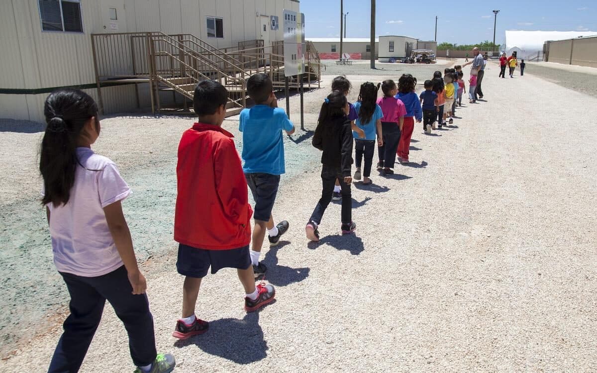 Denuncian condiciones «inhumanas» en centro de detención de Texas