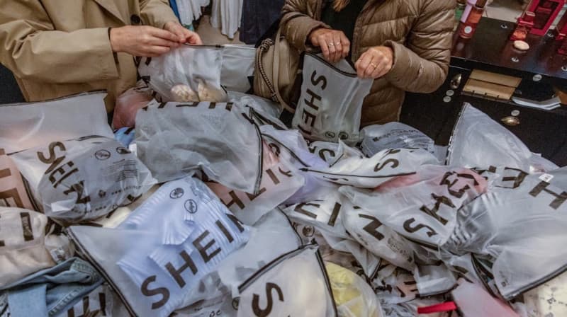 Argentina abre importaciones para bajar precios y competir