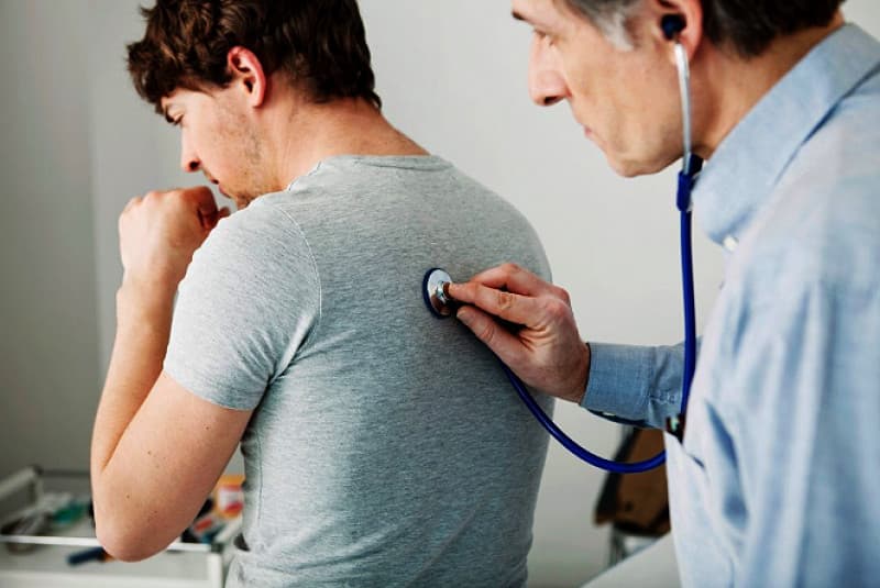 Comienzan a subir consultas por cuadros respiratorios