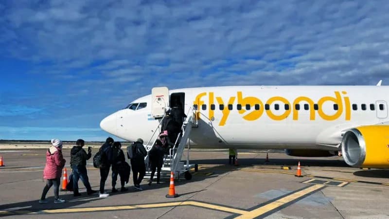 Flybondi lanzó promociones para volar por 60 mil pesos