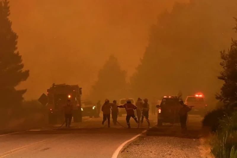 Incendios Chubut: cortan Ruta 40, 3000 evacuados