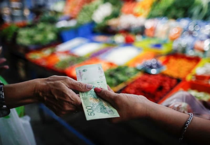 Inflación de marzo superaría el 3% por alimentos y combustibles