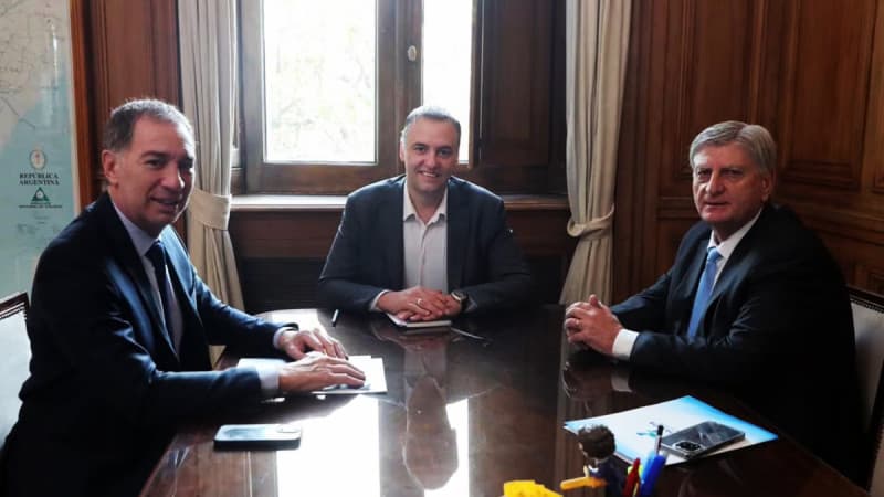 La Casa Rosada recibió al gobernador de La Pampa