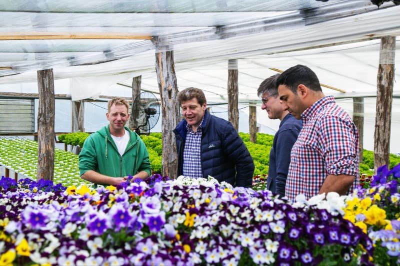 Melella visitó emprendimiento Verdenova en Tolhuin