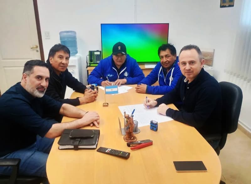 Otorgan aumento del 4,5% a municipales de Río Grande