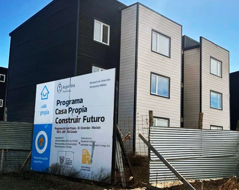 Reclamo por falta de entrega de viviendas iniciadas en 2022