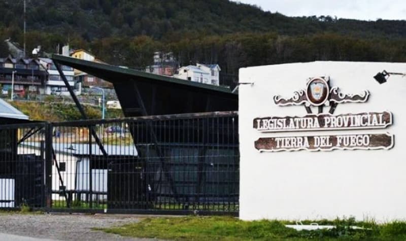 Se volvió a suspender la 4ª sesión de la legislatura