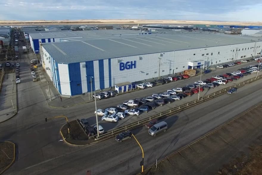 BGH anunció una alianza con Tecno Mobile para fabricar nuevos smartphones en Río Grande