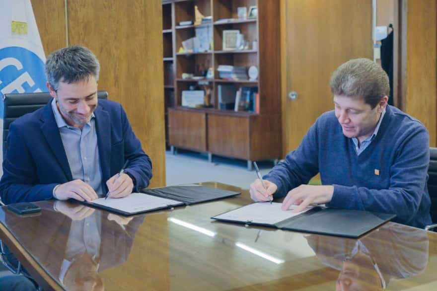 Melella firmó convenio con el CFI para fomentar el turismo sustantable y las industrias culturales