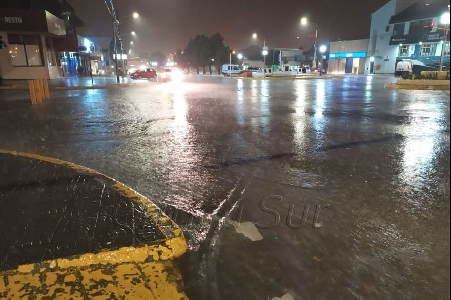 Tras fuerte tormenta eléctrica emiten un nuevo alerta por vientos con ráfagas de 90 km/h