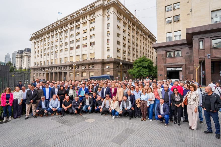 Martín Perez se sumó al reclamo de intendentes de todo el país por fondos y obras paralizadas